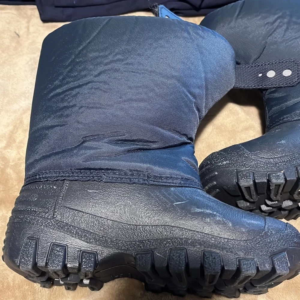 Navy tundra boots little boys size 13 waterproof snow boots - Picture 3 of 6